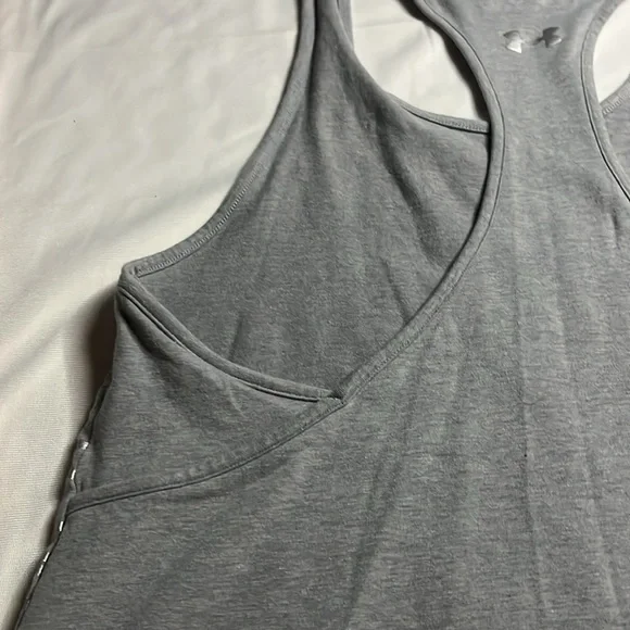 Under Armour Light Gray Tank with Shiny Silver Pattern - Picture 6 of 9